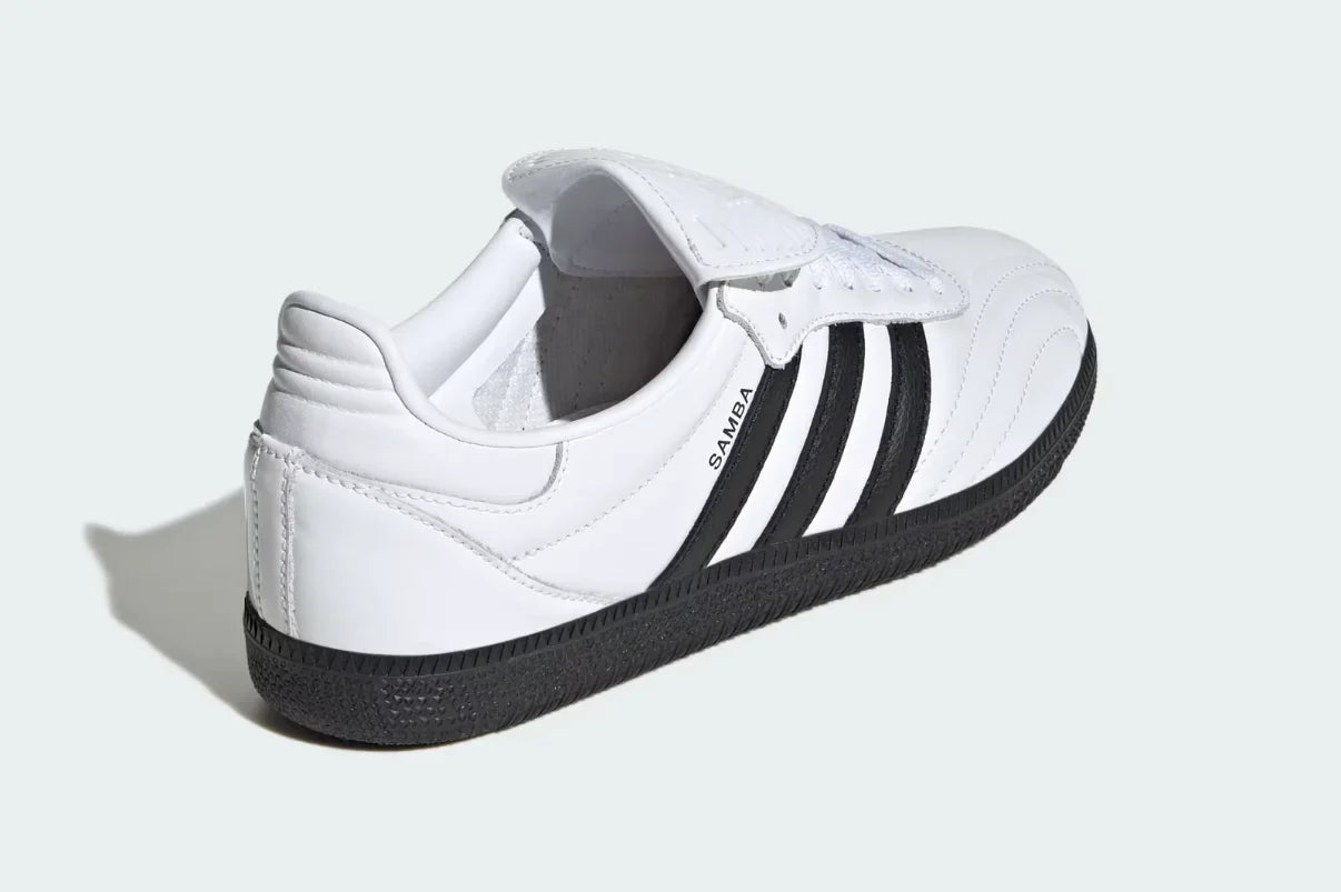 Cloud White Core Black