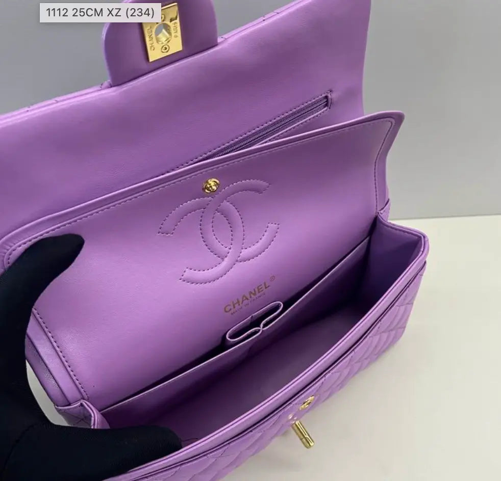 Classic Leather Flap Bag Medium