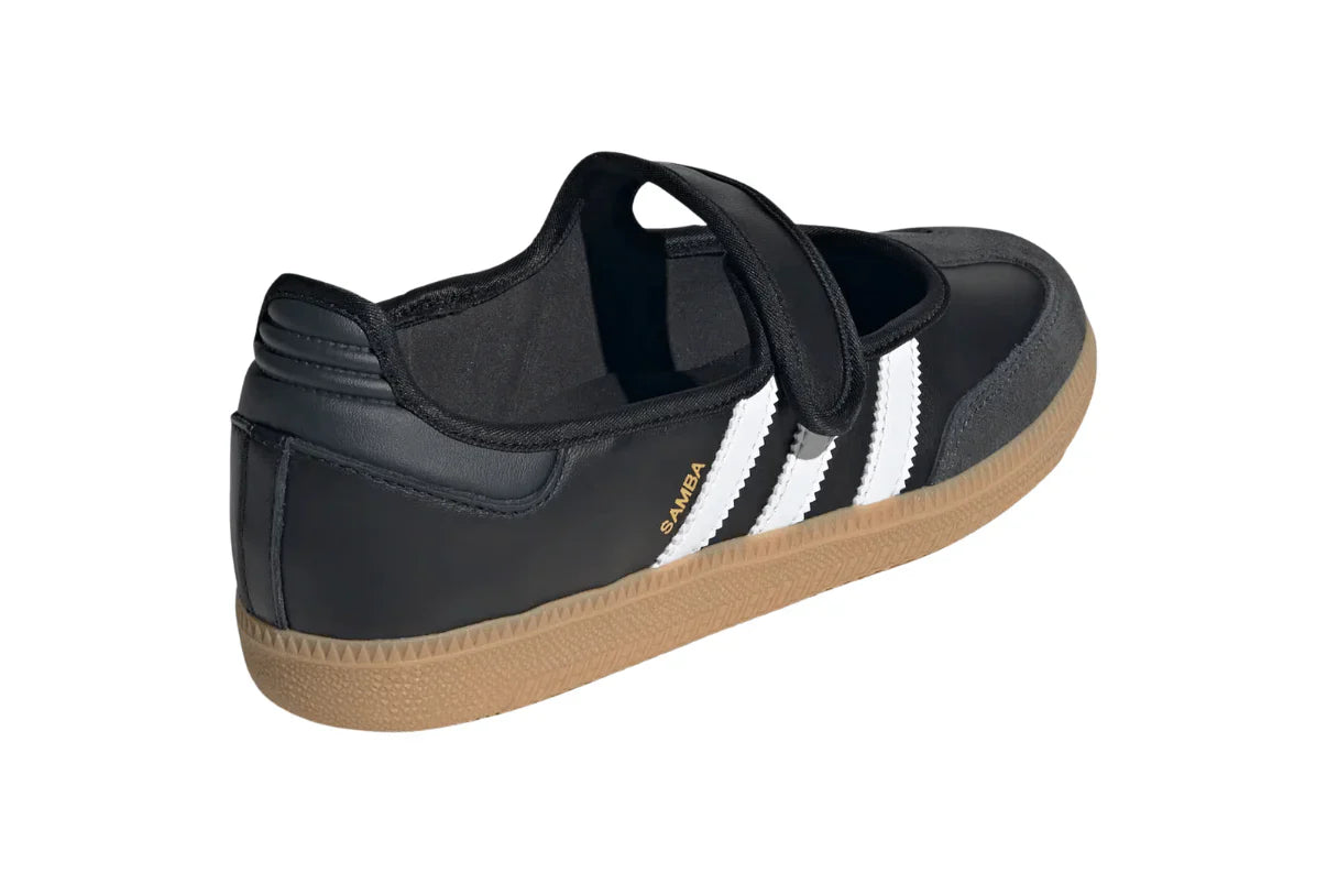 Black White Gum