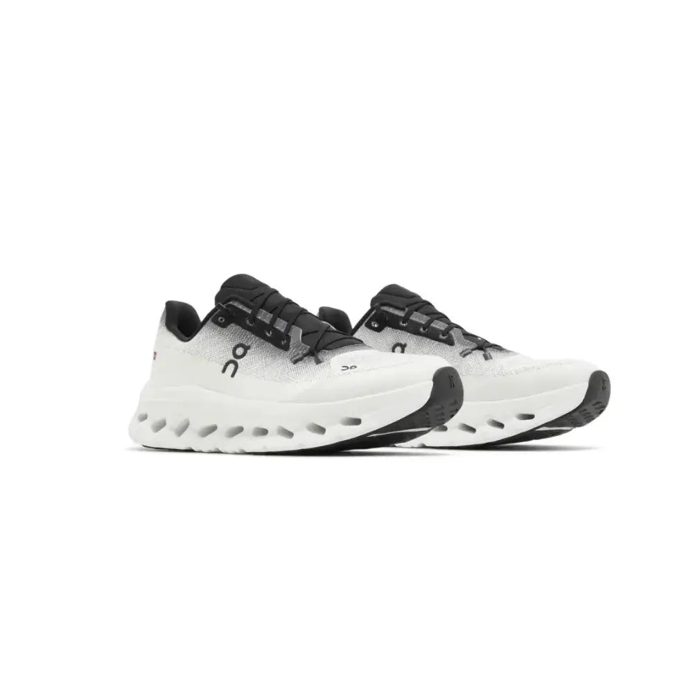 Running Cloudtilt Black Ivory