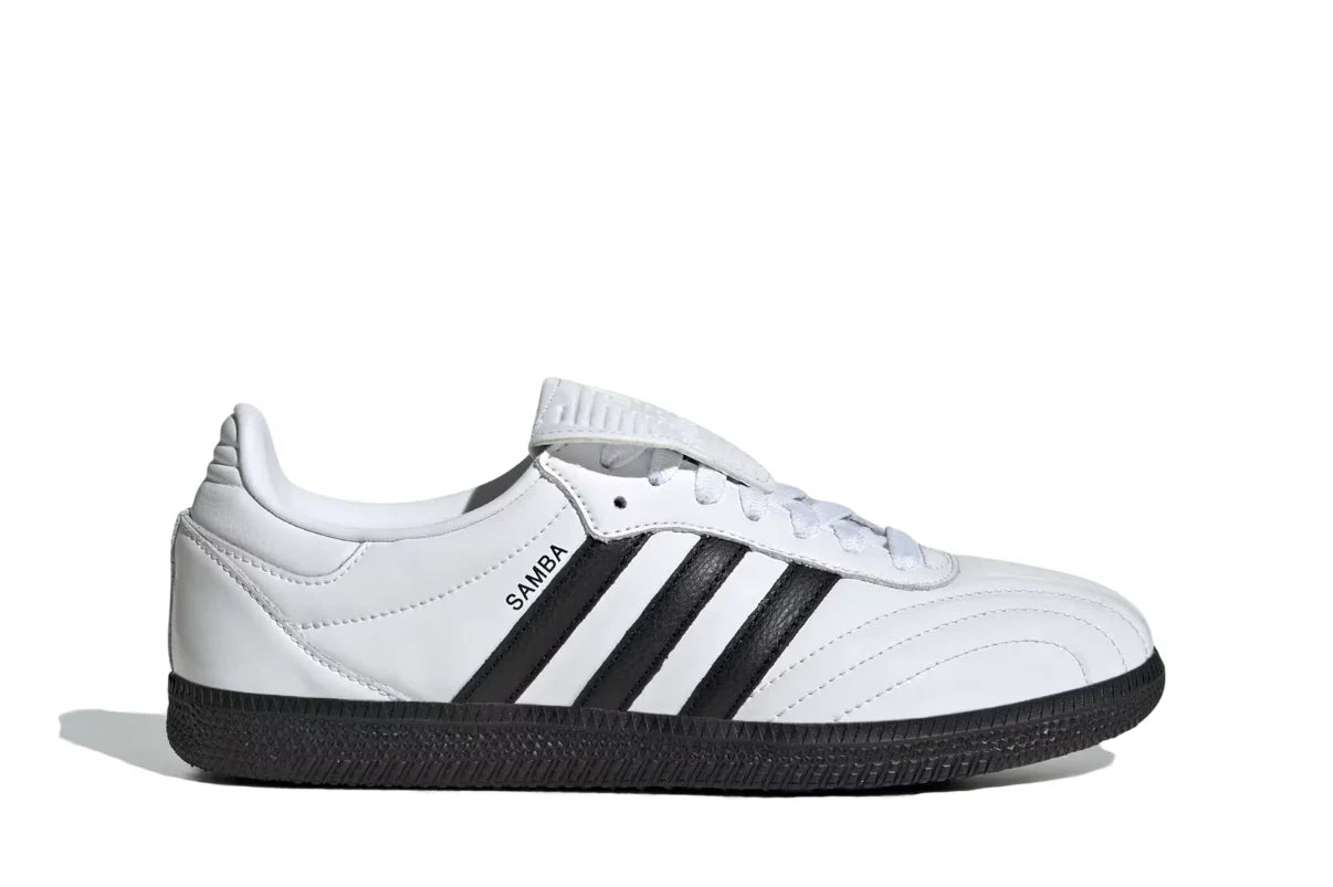 Cloud White Core Black