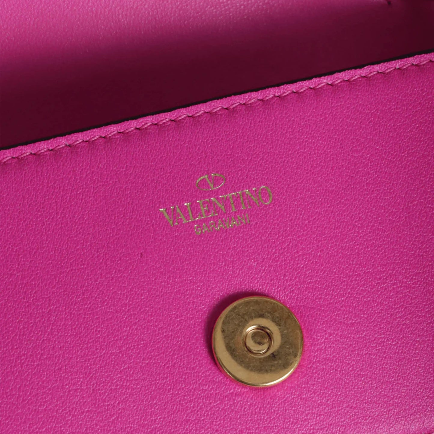 Leather Shoulder Bag in Pink