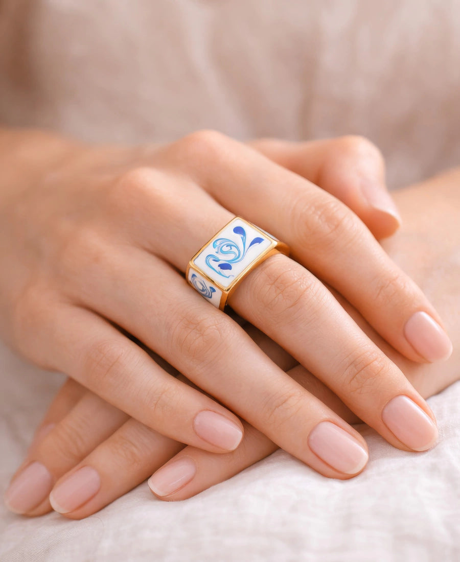 Blue Macaw Ring – 18K Gold Plated