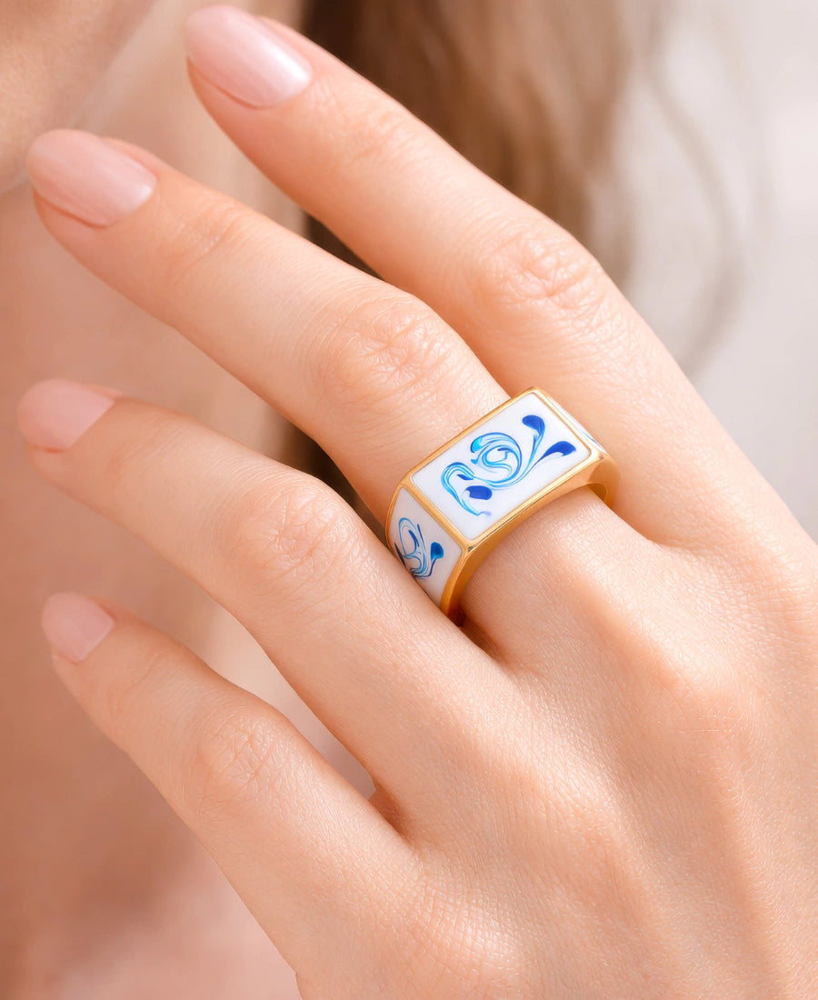 Blue Macaw Ring – 18K Gold Plated