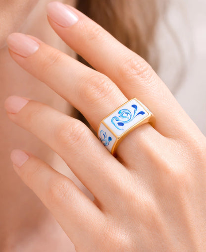 Blue Macaw Ring – 18K Gold Plated