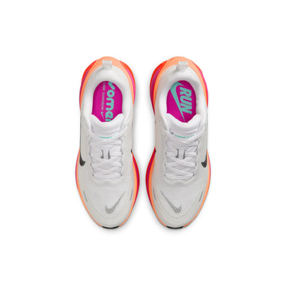 Vomero Plus White Fire Pink Hyper Crimson