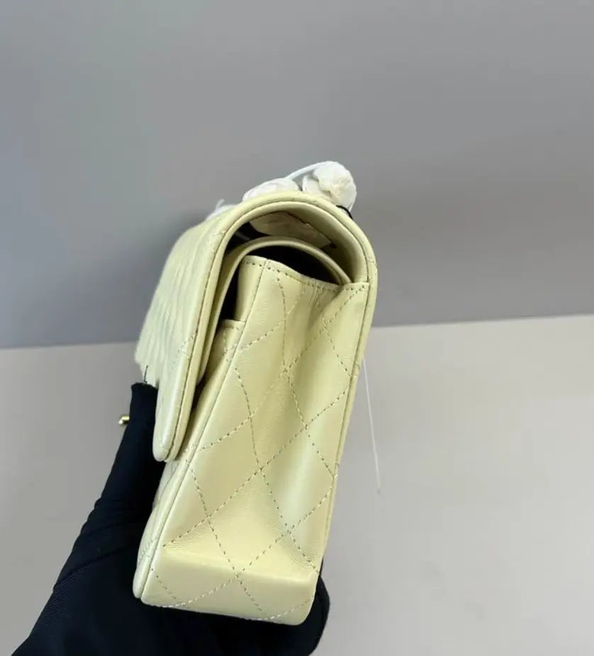 Classic  Leather Flap Bag Medium