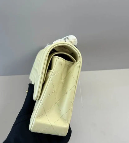 Classic  Leather Flap Bag Medium