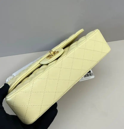 Classic  Leather Flap Bag Medium