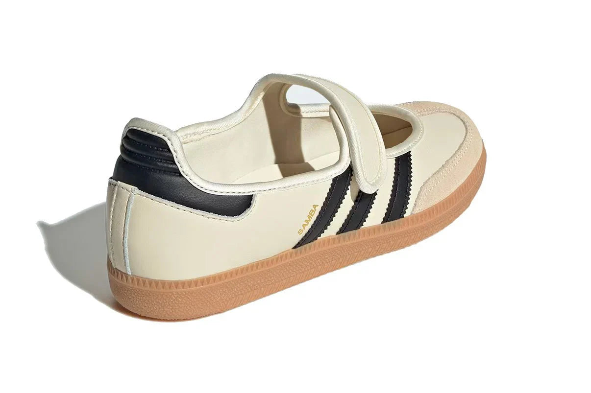 Cream Black Gum