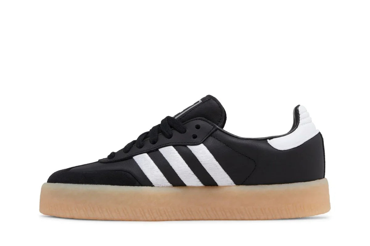 Black White Gum