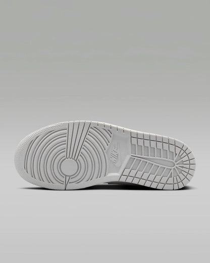 Low Neutral Grey Coconut