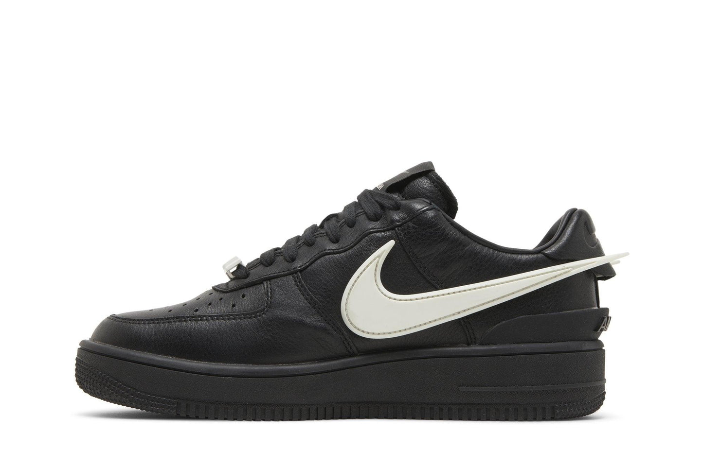Force Low Black